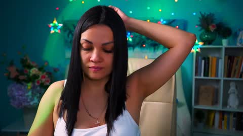 Karolina online show from December 3, 3:44 pm