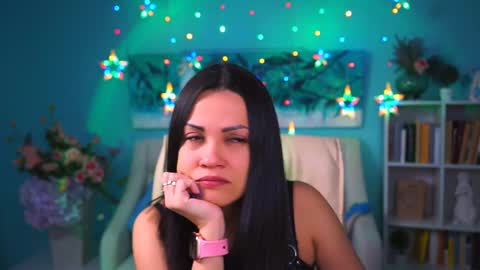 Karolina online show from December 6, 8:05 am