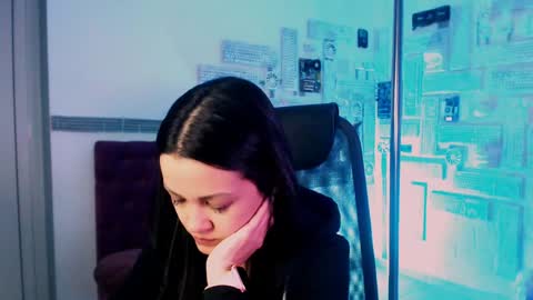 Karolina online show from December 7, 3:41 pm