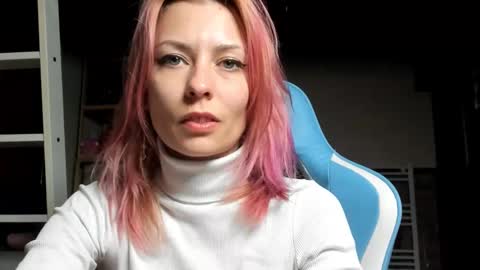 karoline121 online show from October 25, 7:19 pm