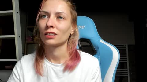 karoline121 online show from October 27, 8:57 pm