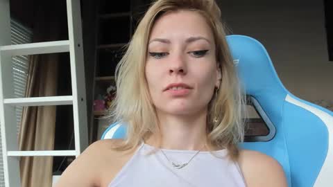 karoline121 online show from November 11, 9:53 am