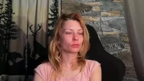 karoline121 online show from March 12, 8:15 pm