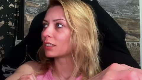 karoline121 online show from March 16, 9:08 pm