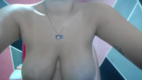 Snapshot of karoline_lov2 chatting on February 28, 11:34 pm karoline_lov2 online show from February 28, 11:34 pm