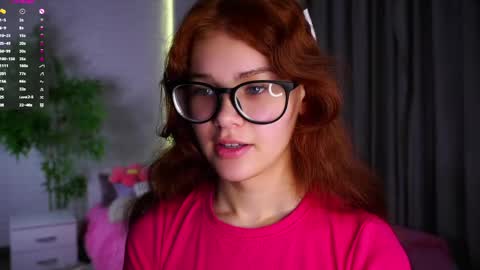 lina online show from May 12, 1:08 pm