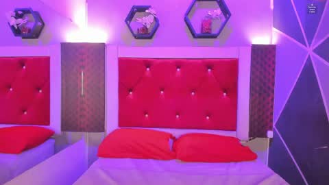 Karol online show from May 12, 12:02 pm