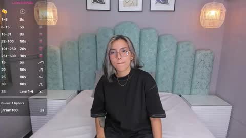 Karol Santos online show from December 6, 10:27 am