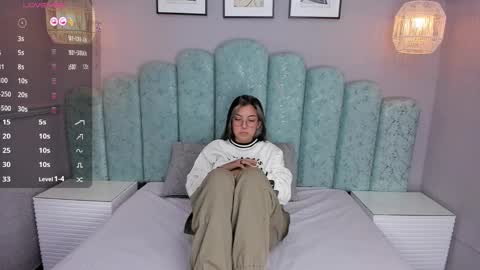 Karol Santos online show from December 11, 9:41 am