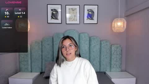 Karol Santos online show from February 6, 10:04 am