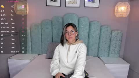 Karol Santos online show from February 25, 7:20 am
