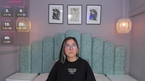Karol Santos online show from March 9, 3:22 am