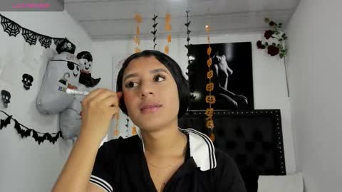 Snapshot of karolperes chatting on October 6, 7:11 pm Karol online show from October 6, 7:11 pm