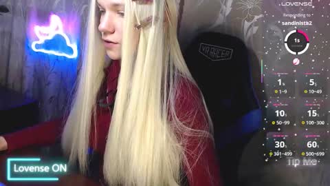 Caroline Fox online show from March 19, 9:02 am