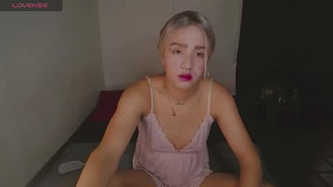 kary_blush online show from May 13, 7:11 pm