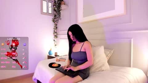 Kary  online show from November 3, 7:48 pm