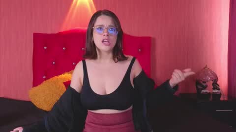 kassandra james online show from November 22, 2:05 pm