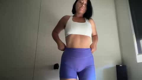 Snapshot of kat1987 chatting on December 9, 6:34 am Kat online show from December 9, 6:34 am