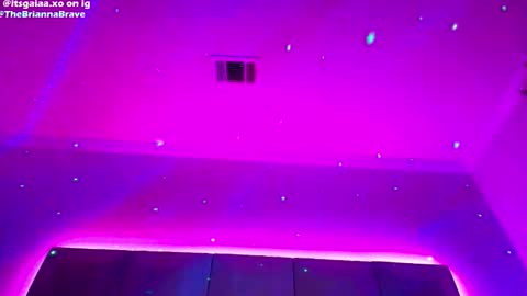 BriannaBrave online show from March 16, 5:44 am