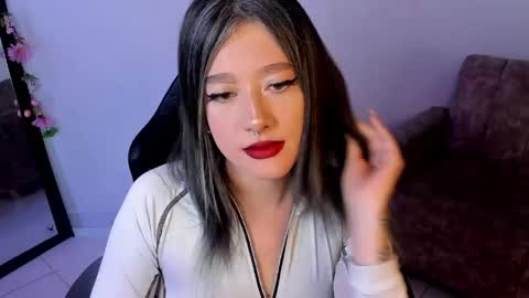 Alicia online show from May 17, 1:58 am