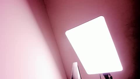 K A T A  H O O T online show from March 9, 8:02 pm