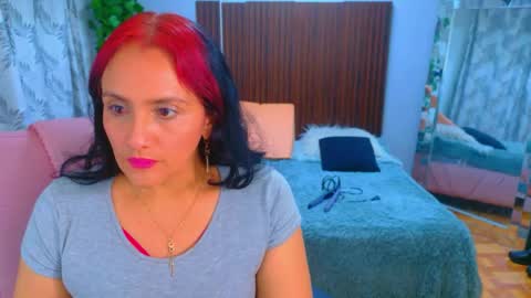 kate online show from May 9, 8:58 pm