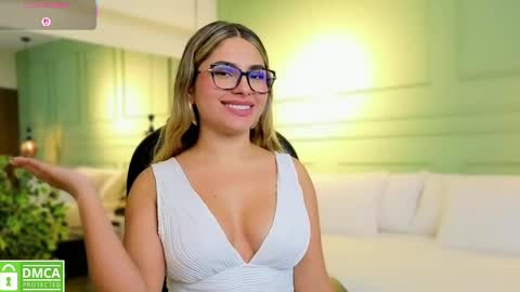 Snapshot of kataliina_18 chatting on October 5, 12:03 pm Kat online show from October 5, 12:03 pm