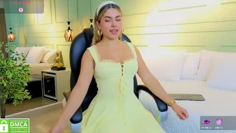 Snapshot of kataliina_18 chatting on October 7, 11:51 am Kat online show from October 7, 11:51 am