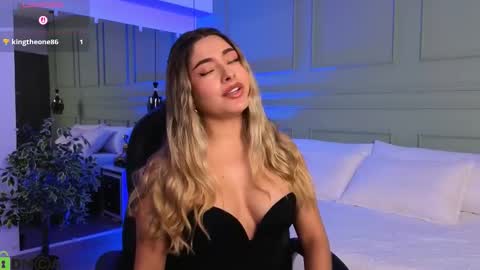 Snapshot of kataliina_18 chatting on January 9, 12:19 pm Kat online show from January 9, 12:19 pm