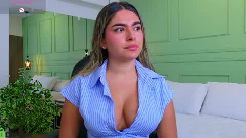 Snapshot of kataliina_18 chatting on March 30, 11:55 am Kat online show from March 30, 11:55 am