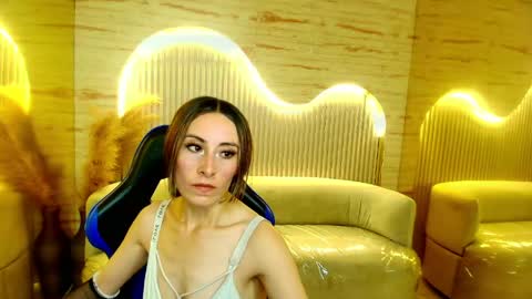 Katalina  online show from May 9, 8:03 pm