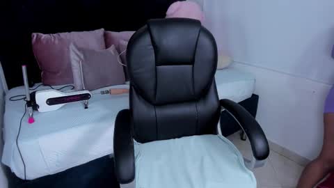 Snapshot of kate_lua chatting on March 3, 12:44 pm kate lua online show from March 3, 12:44 pm