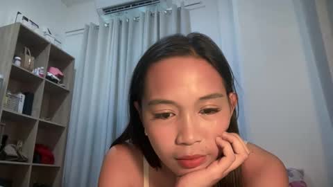 Snapshot of kate_mae chatting on October 7, 5:04 am katey online show from October 7, 5:04 am