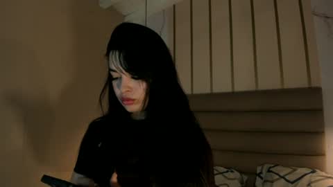 Snapshot of kate_michaels_ chatting on June 29, 7:36 pm Kate online show from June 29, 7:36 pm