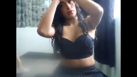 Danna online show from May 15, 4:47 pm
