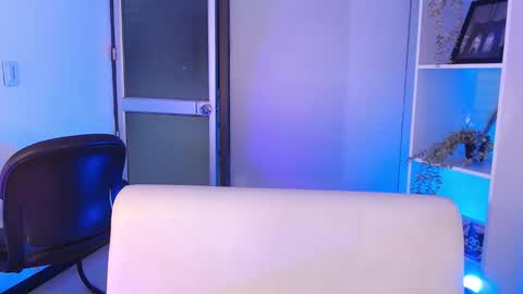 Kate  online show from January 11, 10:09 am