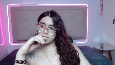 Snapshot of kate_pickman chatting on September 28, 12:49 am kate online show from September 28, 12:49 am