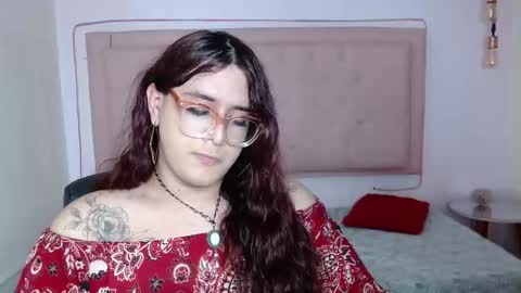 Snapshot of kate_pickman chatting on October 19, 3:29 am kate online show from October 19, 3:29 am