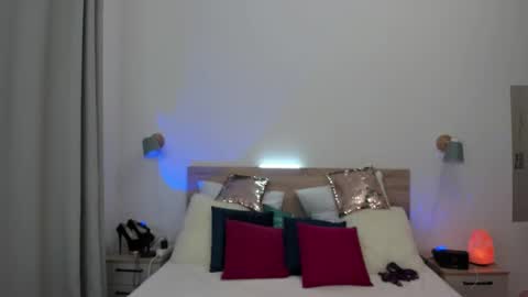 kate_redgar online show from November 30, 1:48 pm