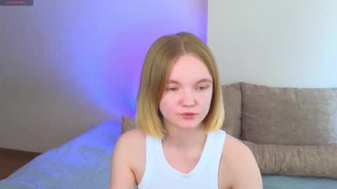 katebunnys online show from March 17, 11:02 am