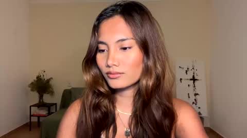 Snapshot of katedami chatting on December 3, 3:55 pm Kate Dami online show from December 3, 3:55 pm