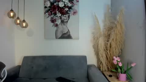 Kate  online show from July 11, 2:42 pm
