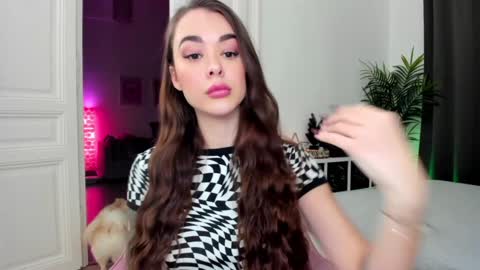 Snapshot of katekanexxx chatting on December 11, 2:44 pm Kate new profile same me undercostruction online show from December 11, 2:44 pm