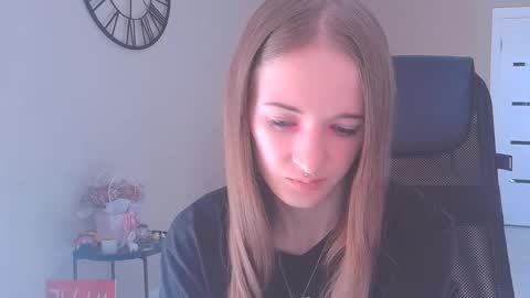 katekayer online show from September 30, 8:41 am