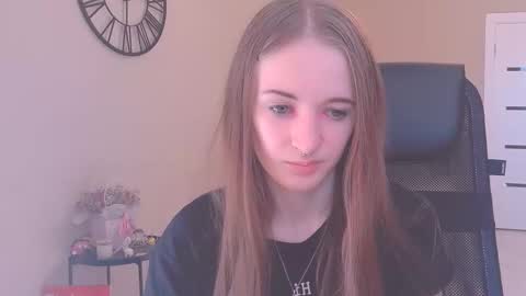 katekayer online show from October 1, 8:53 am