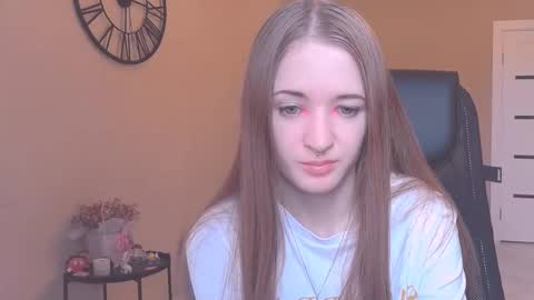 katekayer online show from October 7, 8:33 am