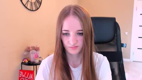 katekayer online show from October 19, 9:10 am