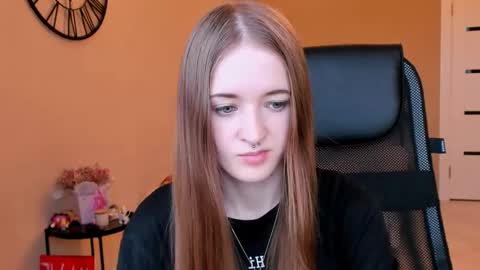 katekayer online show from October 22, 9:31 am