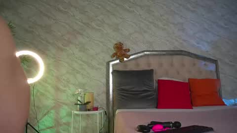 Kate online show from March 19, 6:50 am