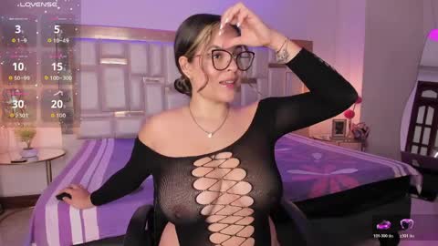 KateMoorex online show from March 27, 1:55 pm